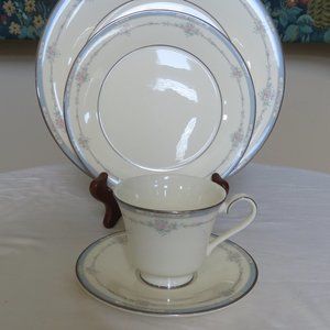 Royal Doulton fine china started set made in England